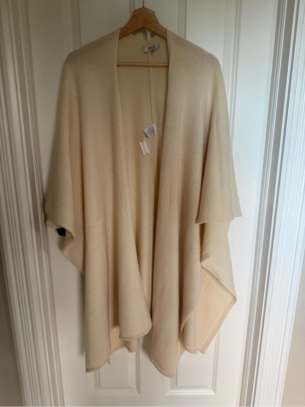 Babaton Wool Cashmere Oversized Shawl Ivory S/M